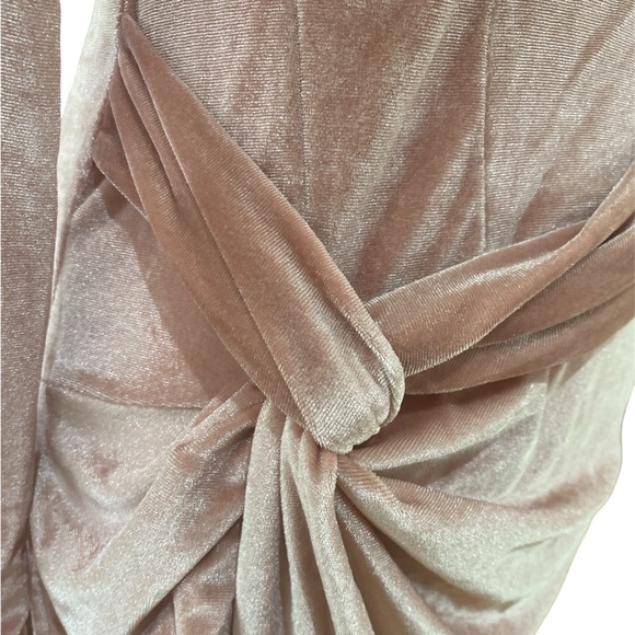 Long Sleeve Velvet High Slit Gown with Gloves - Picture 3 of 4